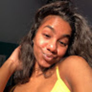 Meet your Posher, Aamira